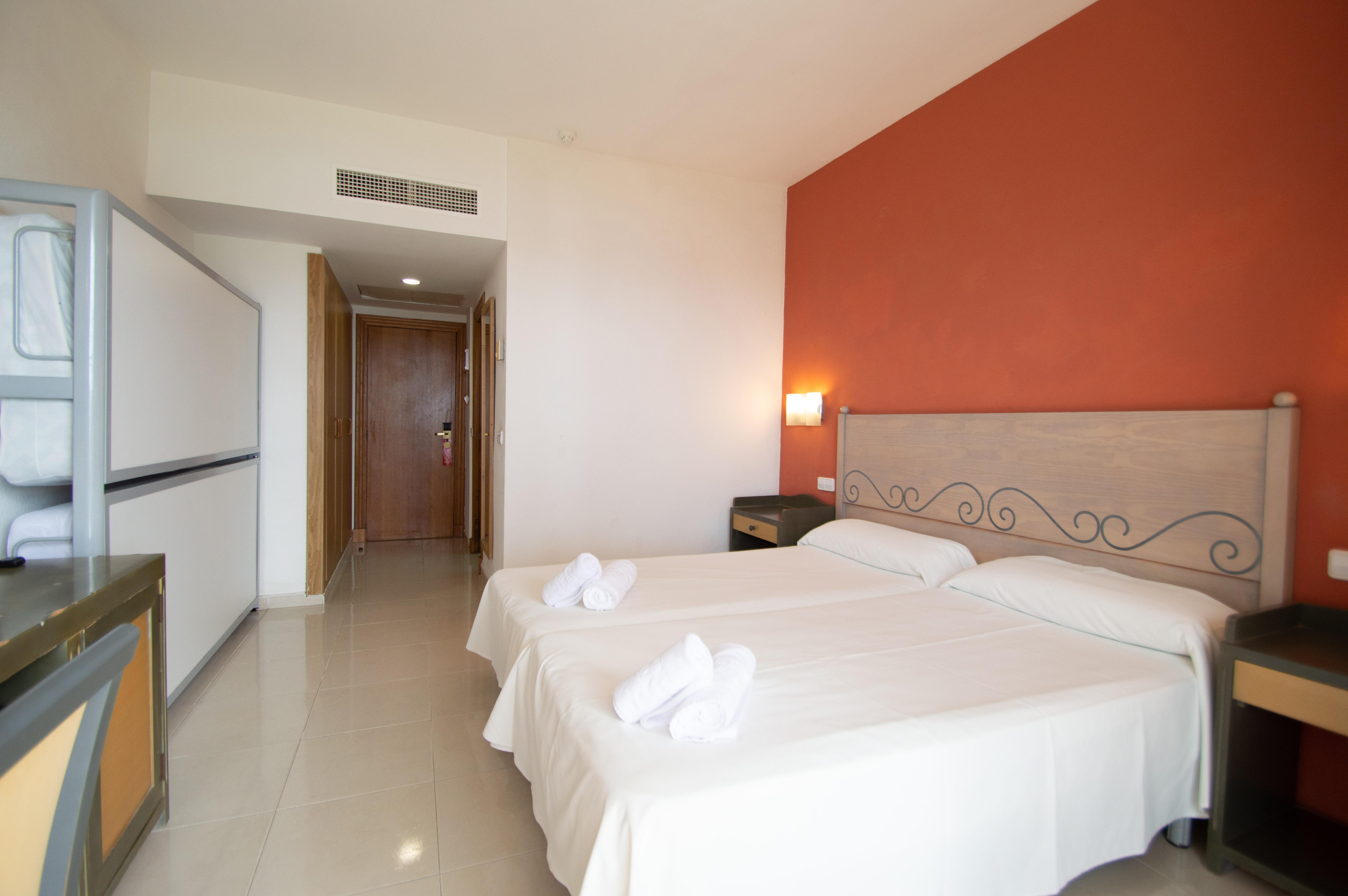 Club Hotel Aguamarina Arenal d'en Castell Dış mekan fotoğraf
